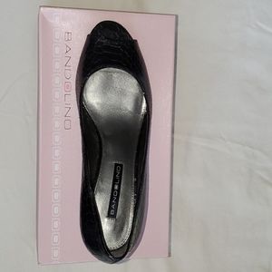 Bandolino Open Toed Heels